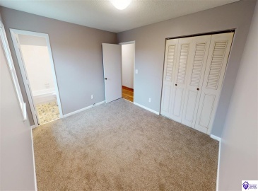 Wildwood Drive, Elizabethtown, Kentucky 42701, ,2 BathroomsBathrooms,For Sale,Wildwood Drive,HK24004347