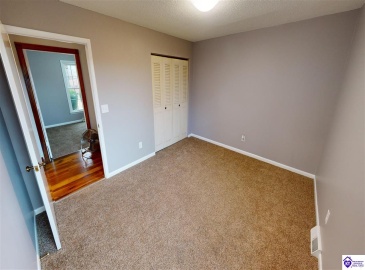 Wildwood Drive, Elizabethtown, Kentucky 42701, ,2 BathroomsBathrooms,For Sale,Wildwood Drive,HK24004347