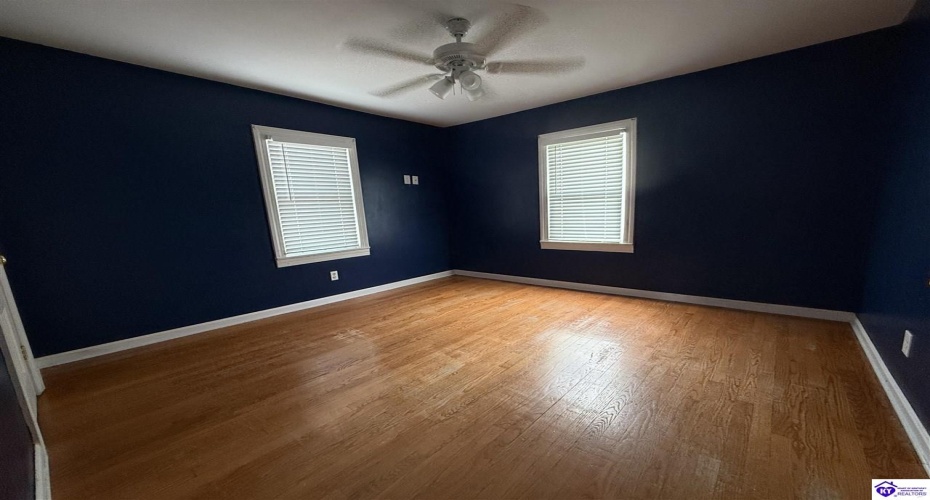 French Street, Elizabethtown, Kentucky 42701, ,1 BathroomBathrooms,For Sale,French Street,HK24004349