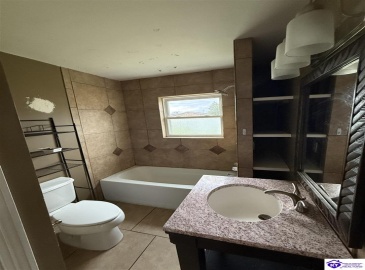 French Street, Elizabethtown, Kentucky 42701, ,1 BathroomBathrooms,For Sale,French Street,HK24004349