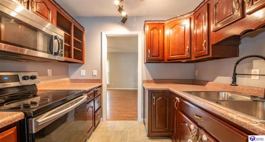 Madison Drive, Elizabethtown, Kentucky 42701, ,2 BathroomsBathrooms,For Sale,Madison Drive,HK24004350