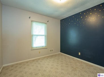 Madison Drive, Elizabethtown, Kentucky 42701, ,2 BathroomsBathrooms,For Sale,Madison Drive,HK24004350