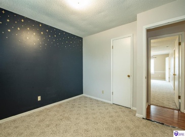 Madison Drive, Elizabethtown, Kentucky 42701, ,2 BathroomsBathrooms,For Sale,Madison Drive,HK24004350