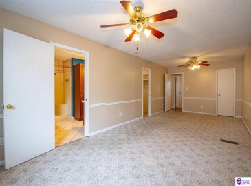 Madison Drive, Elizabethtown, Kentucky 42701, ,2 BathroomsBathrooms,For Sale,Madison Drive,HK24004350