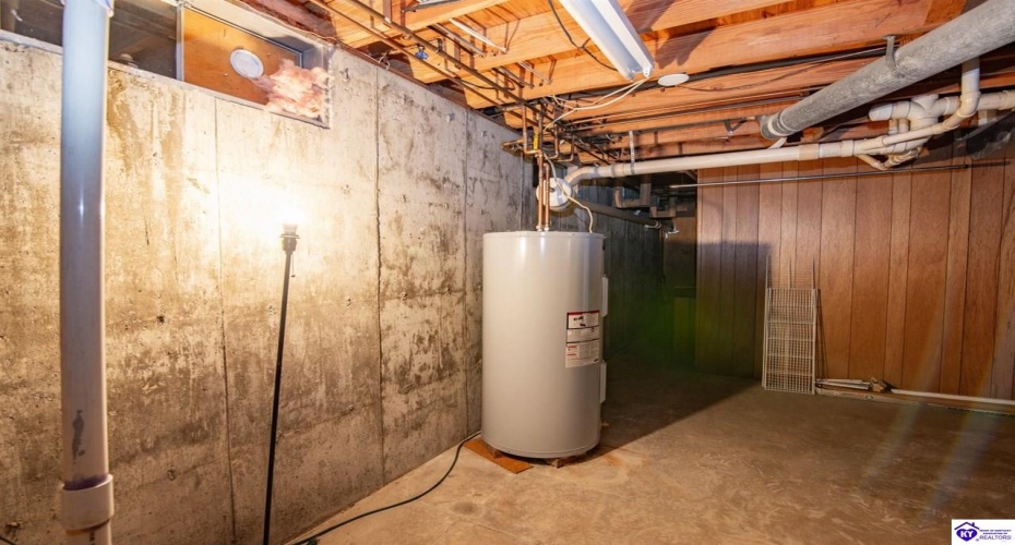 Madison Drive, Elizabethtown, Kentucky 42701, ,2 BathroomsBathrooms,For Sale,Madison Drive,HK24004350