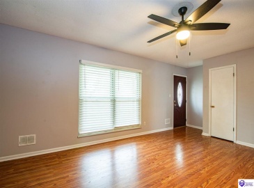 Madison Drive, Elizabethtown, Kentucky 42701, ,2 BathroomsBathrooms,For Sale,Madison Drive,HK24004350