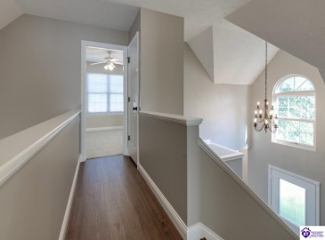 Oak Street, Elizabethtown, Kentucky 42701, ,4 BathroomsBathrooms,For Sale,Oak Street,HK24004352