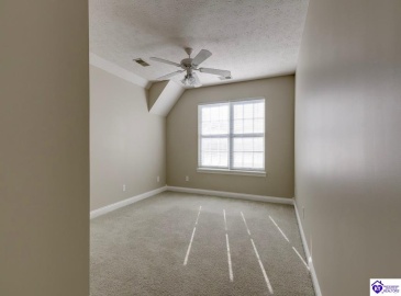 Oak Street, Elizabethtown, Kentucky 42701, ,4 BathroomsBathrooms,For Sale,Oak Street,HK24004352