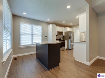 Oak Street, Elizabethtown, Kentucky 42701, ,4 BathroomsBathrooms,For Sale,Oak Street,HK24004352