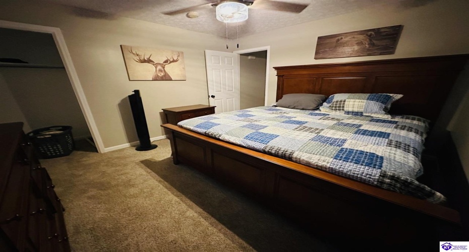 Cox Cemetery Rd, Campbellsville, Kentucky 42718, ,2 BathroomsBathrooms,For Sale,Cox Cemetery Rd,HK24004357