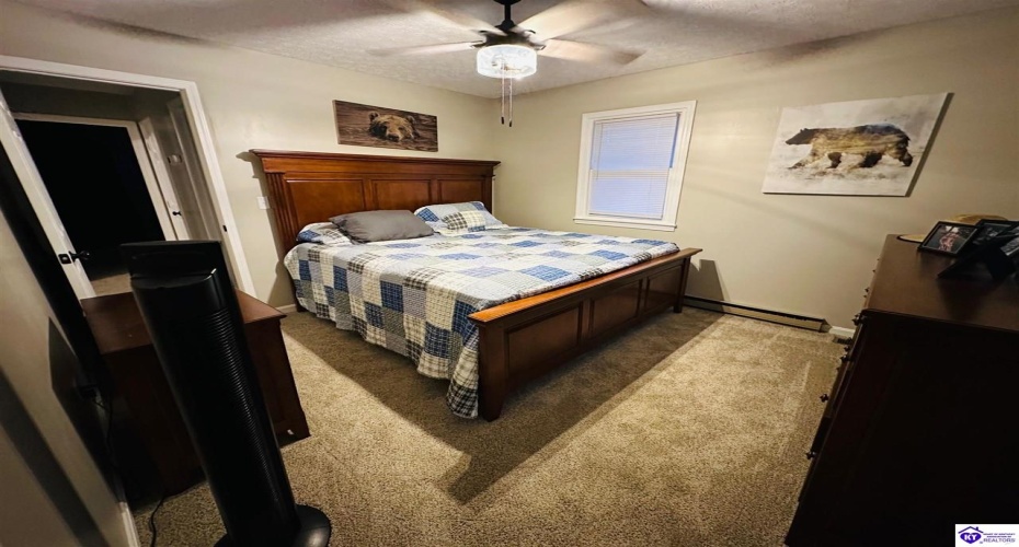 Cox Cemetery Rd, Campbellsville, Kentucky 42718, ,2 BathroomsBathrooms,For Sale,Cox Cemetery Rd,HK24004357