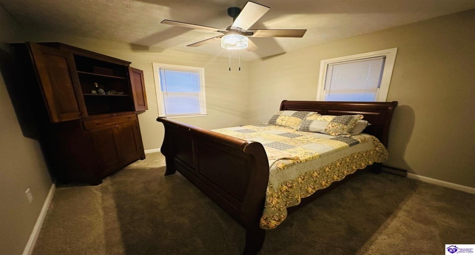 Cox Cemetery Rd, Campbellsville, Kentucky 42718, ,2 BathroomsBathrooms,For Sale,Cox Cemetery Rd,HK24004357