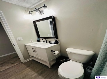 Cox Cemetery Rd, Campbellsville, Kentucky 42718, ,2 BathroomsBathrooms,For Sale,Cox Cemetery Rd,HK24004357