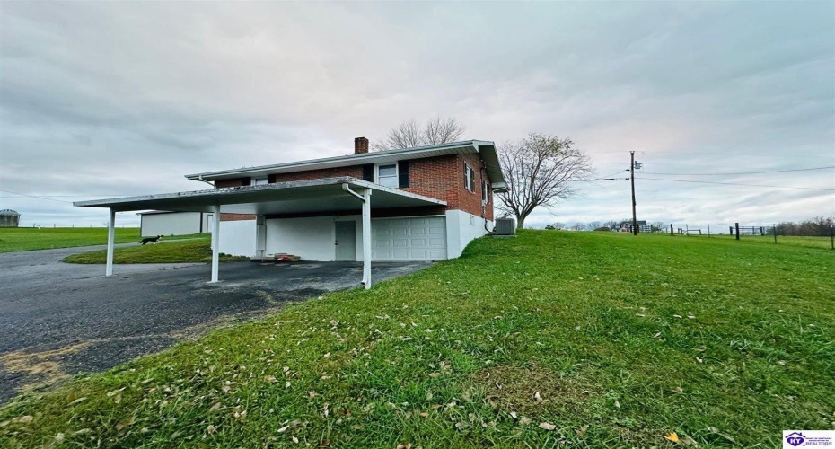 Cox Cemetery Rd, Campbellsville, Kentucky 42718, ,2 BathroomsBathrooms,For Sale,Cox Cemetery Rd,HK24004357