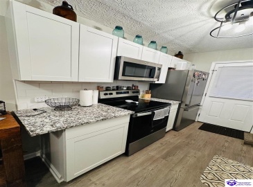 Cox Cemetery Rd, Campbellsville, Kentucky 42718, ,2 BathroomsBathrooms,For Sale,Cox Cemetery Rd,HK24004357