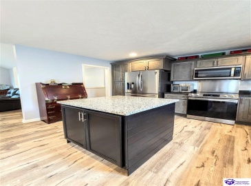 Sawgrass Avenue, Vine Grove, Kentucky 40175, ,3 BathroomsBathrooms,For Sale,Sawgrass Avenue,HK24002837