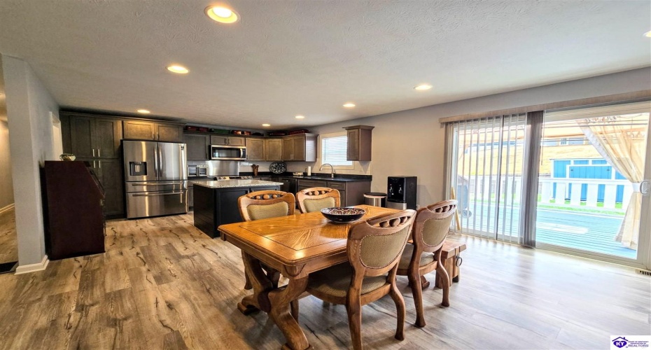 Sawgrass Avenue, Vine Grove, Kentucky 40175, ,3 BathroomsBathrooms,For Sale,Sawgrass Avenue,HK24002837