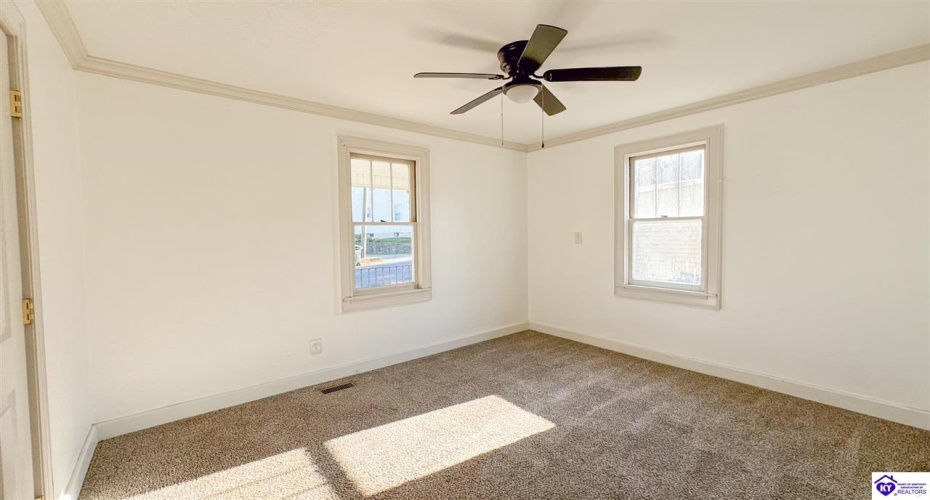 Bell Avenue, Campbellsville, Kentucky 42718, ,2 BathroomsBathrooms,For Sale,Bell Avenue,HK24003984