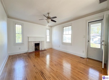 Bell Avenue, Campbellsville, Kentucky 42718, ,2 BathroomsBathrooms,For Sale,Bell Avenue,HK24003984