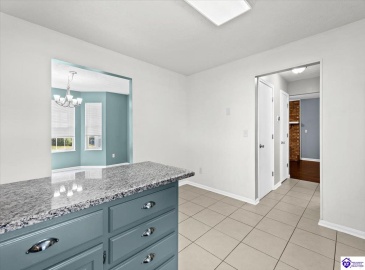 Oak Meadow Drive, Elizabethtown, Kentucky 42701, ,3 BathroomsBathrooms,For Sale,Oak Meadow Drive,HK24004362