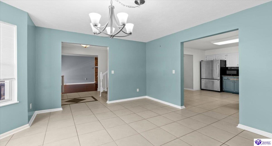 Oak Meadow Drive, Elizabethtown, Kentucky 42701, ,3 BathroomsBathrooms,For Sale,Oak Meadow Drive,HK24004362