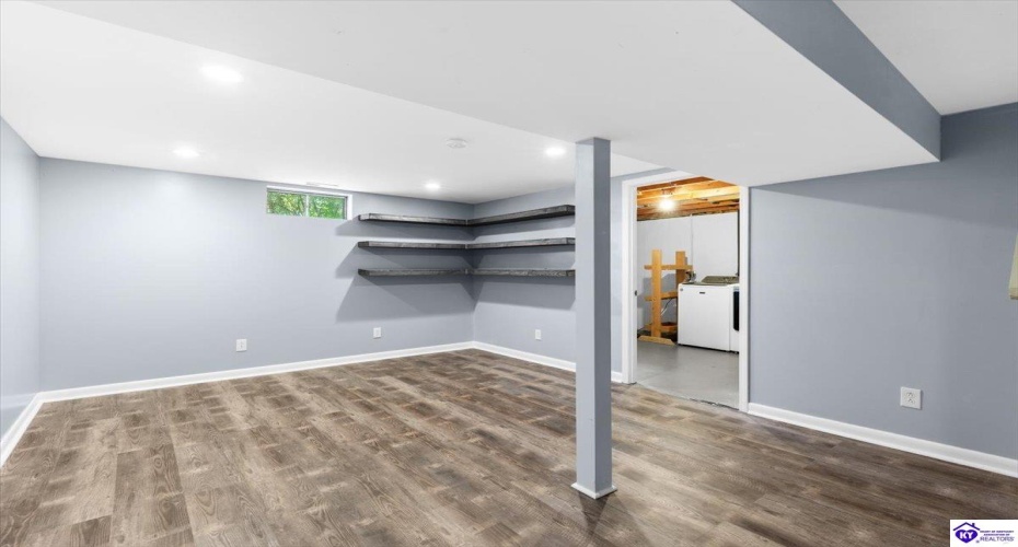 Oak Meadow Drive, Elizabethtown, Kentucky 42701, ,3 BathroomsBathrooms,For Sale,Oak Meadow Drive,HK24004362