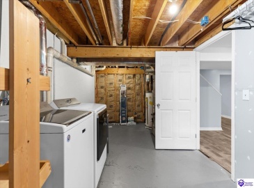 Oak Meadow Drive, Elizabethtown, Kentucky 42701, ,3 BathroomsBathrooms,For Sale,Oak Meadow Drive,HK24004362