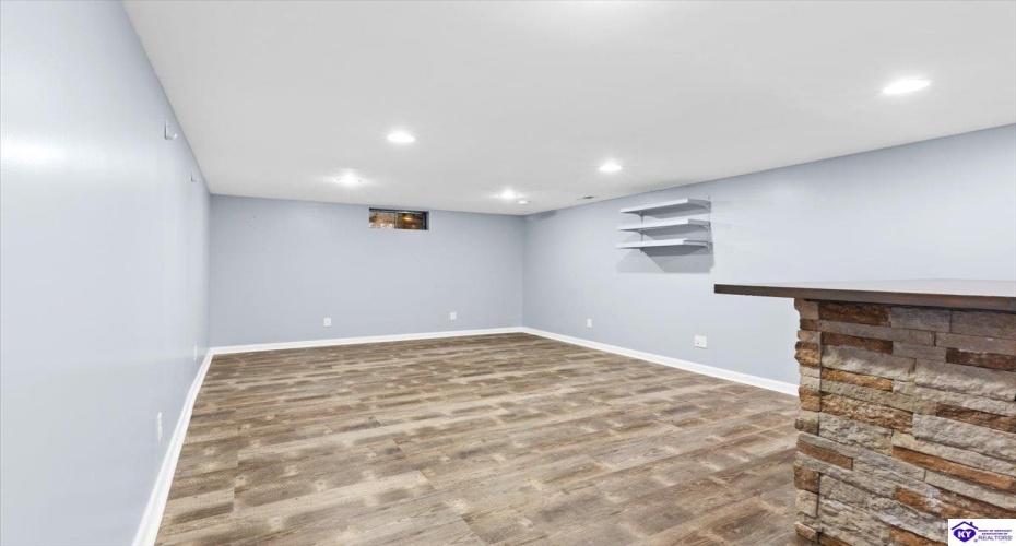 Oak Meadow Drive, Elizabethtown, Kentucky 42701, ,3 BathroomsBathrooms,For Sale,Oak Meadow Drive,HK24004362