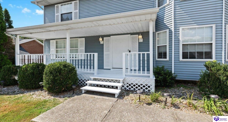 Oak Meadow Drive, Elizabethtown, Kentucky 42701, ,3 BathroomsBathrooms,For Sale,Oak Meadow Drive,HK24004362