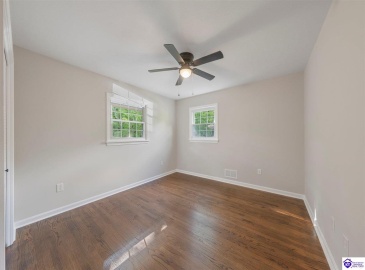 Cedar Ridge Rd, Bowling Green, Kentucky 42101, ,2 BathroomsBathrooms,For Sale,Cedar Ridge Rd,HK24004363