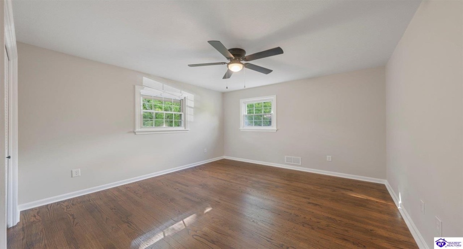 Cedar Ridge Rd, Bowling Green, Kentucky 42101, ,2 BathroomsBathrooms,For Sale,Cedar Ridge Rd,HK24004363