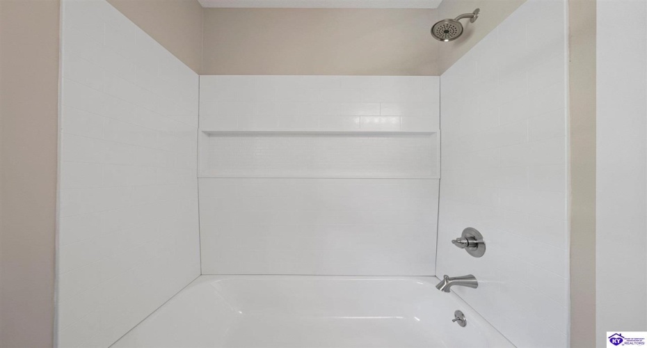 Cedar Ridge Rd, Bowling Green, Kentucky 42101, ,2 BathroomsBathrooms,For Sale,Cedar Ridge Rd,HK24004363