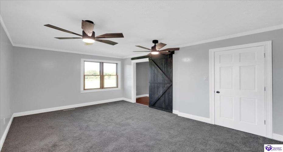 L and N Turnpike, Magnolia, Kentucky 42757, ,2 BathroomsBathrooms,For Sale,L and N Turnpike,HK24003467