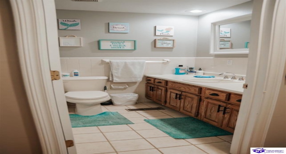 Park Lane, Elizabethtown, Kentucky 42701, ,3 BathroomsBathrooms,For Sale,Park Lane,HK24004318