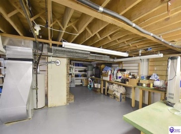 Park Lane, Elizabethtown, Kentucky 42701, ,3 BathroomsBathrooms,For Sale,Park Lane,HK24004318