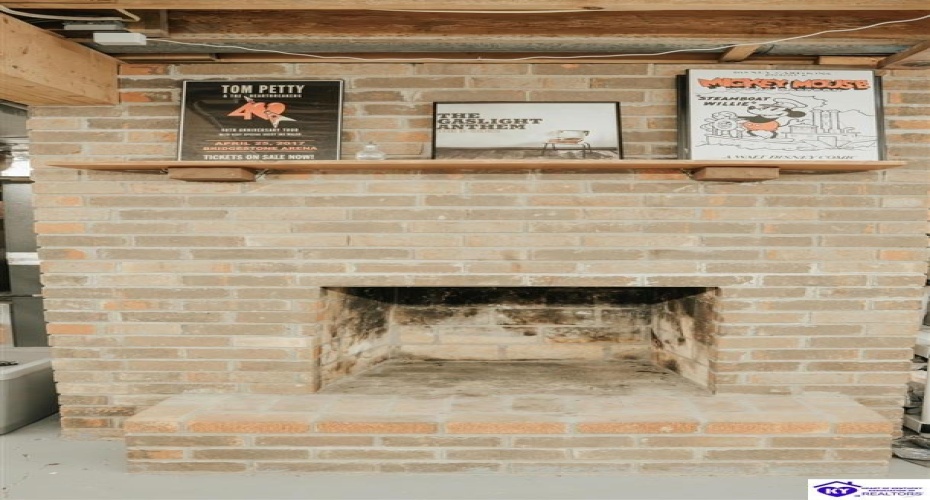 Park Lane, Elizabethtown, Kentucky 42701, ,3 BathroomsBathrooms,For Sale,Park Lane,HK24004318