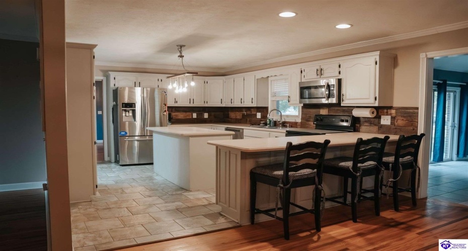 Park Lane, Elizabethtown, Kentucky 42701, ,3 BathroomsBathrooms,For Sale,Park Lane,HK24004318