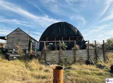 Hodgenville Road, Greensburg, Kentucky 42743, ,2 BathroomsBathrooms,For Sale,Hodgenville Road,HK24004366