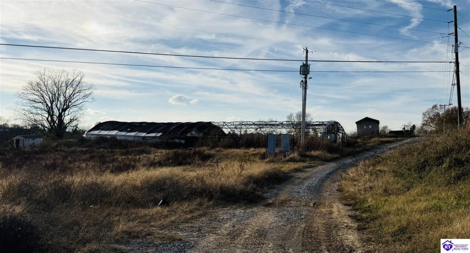 Hodgenville Road, Greensburg, Kentucky 42743, ,2 BathroomsBathrooms,For Sale,Hodgenville Road,HK24004366