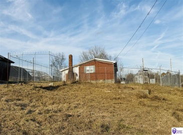 Hodgenville Road, Greensburg, Kentucky 42743, ,2 BathroomsBathrooms,For Sale,Hodgenville Road,HK24004366