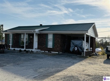 Hodgenville Road, Greensburg, Kentucky 42743, ,2 BathroomsBathrooms,For Sale,Hodgenville Road,HK24004366