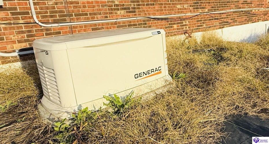 Hodgenville Road, Greensburg, Kentucky 42743, ,2 BathroomsBathrooms,For Sale,Hodgenville Road,HK24004366