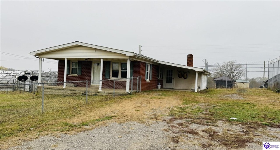 Hodgenville Road, Greensburg, Kentucky 42743, ,2 BathroomsBathrooms,For Sale,Hodgenville Road,HK24004366
