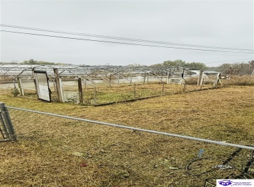 Hodgenville Road, Greensburg, Kentucky 42743, ,2 BathroomsBathrooms,For Sale,Hodgenville Road,HK24004366