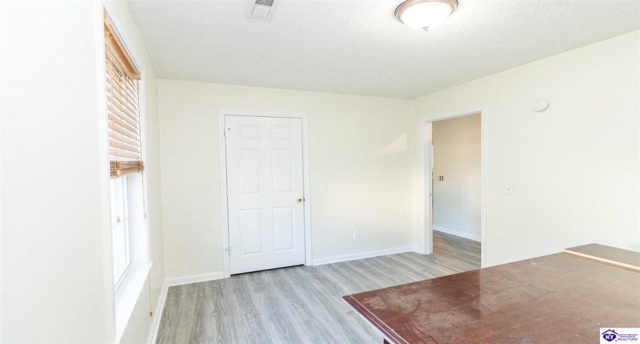 Miller Avenue, Radcliff, Kentucky 40160, ,1 BathroomBathrooms,For Sale,Miller Avenue,HK24003815