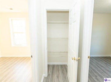 Miller Avenue, Radcliff, Kentucky 40160, ,1 BathroomBathrooms,For Sale,Miller Avenue,HK24003815