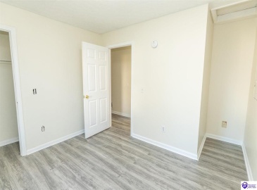 Miller Avenue, Radcliff, Kentucky 40160, ,1 BathroomBathrooms,For Sale,Miller Avenue,HK24003815