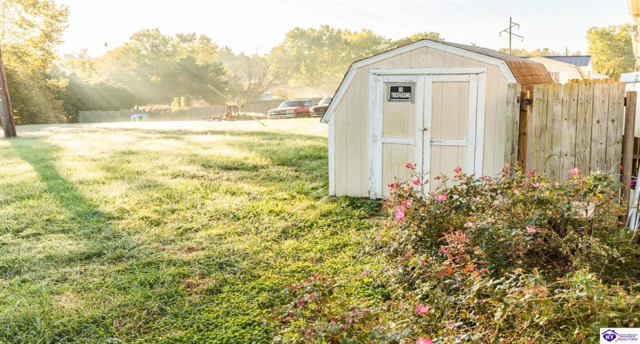 Miller Avenue, Radcliff, Kentucky 40160, ,1 BathroomBathrooms,For Sale,Miller Avenue,HK24003815