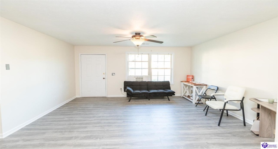 Miller Avenue, Radcliff, Kentucky 40160, ,1 BathroomBathrooms,For Sale,Miller Avenue,HK24003815