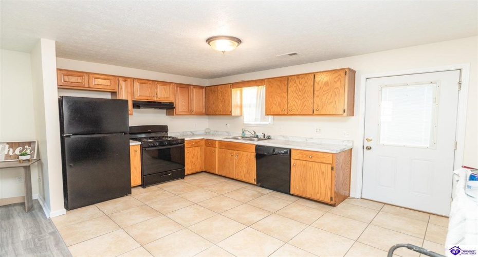 Miller Avenue, Radcliff, Kentucky 40160, ,1 BathroomBathrooms,For Sale,Miller Avenue,HK24003815